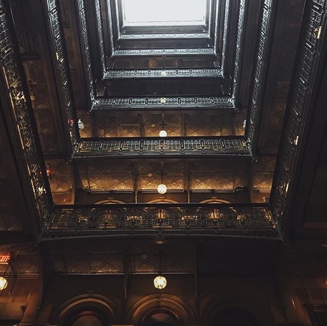 Beekman Hotel đã đi vào hoạt động tại trung tâm tài chính Manhattan, sau hơn hai năm tiến hành trùng tu, sửa chữa.    Ảnh: Richardljordan/Instagram    