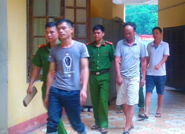 Các đối tượng bị bắt.