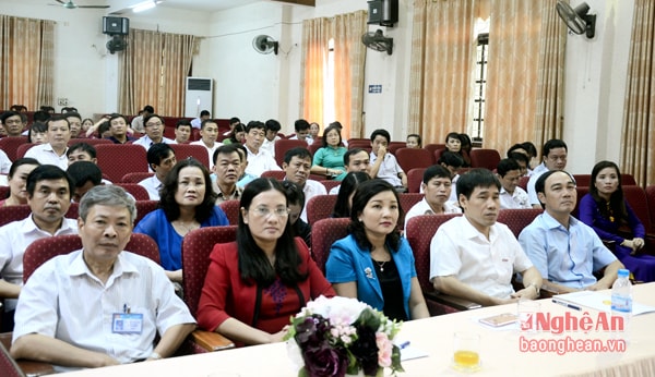 Các đại biểu tham dự Lễ bế giảng khóa học.