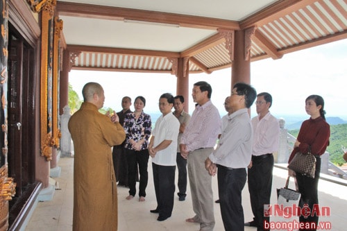 chùa đại tuệbảo tháp