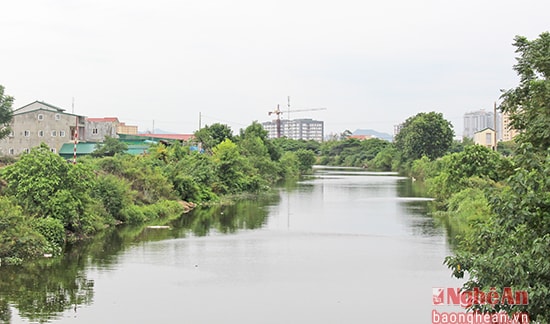 Sông Vinh đoạn qua phường Trung Đô