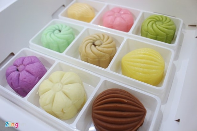 Nếu làm nhiều loại nhân khác nhau, hộp bánh của bạn sẽ nhiều màu sắc và hương vị.