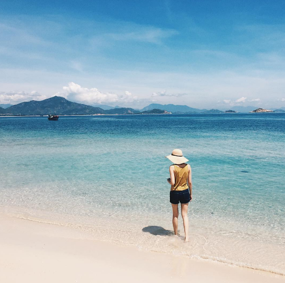 Ngọc nữ màn ảnh Việt đăng ảnh kèm chú thích 