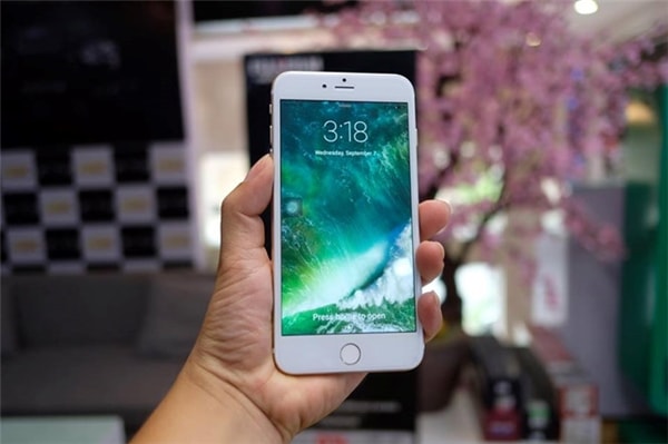 Mẫu iPhone 7 hàng 