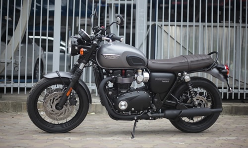 triumph-bonneville-t120-black-2017-dau-tien-ve-viet-nam