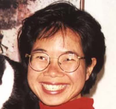 Bà Phạm Tú Anh (1959-2001), sống tại thành phố Princeton, bang New Jersey, làm việc cho Fred Alger Management, bị thiệt mạng tại Trung tâm thương mại thế giới khi hai chiếc máy bay đâm vào tòa tháp đôi. Ảnh: New York Times