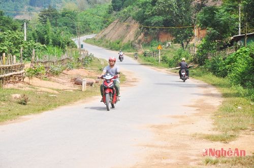 Đường về xã Đôn Phục ( Con Cuông), ảnh tư liệu, minh họa