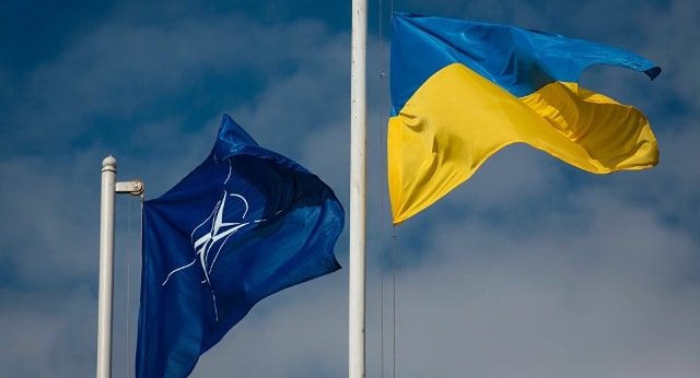 “Dù ủng hộ về mặt chủ trương nhưng việc kết nạp Ukraine vào NATO chưa phải là mục tiêu trước mắt của khối này”  (Nguồn: Sputnik)
