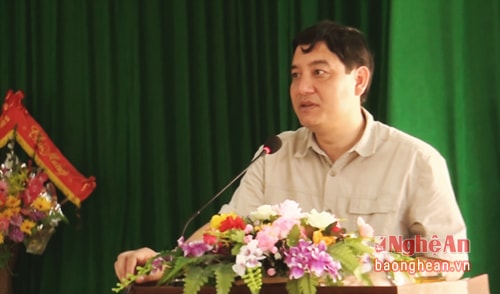 Đồng chí Nguyễn Đắc Vinh phát biểu tại buổi làm việc.