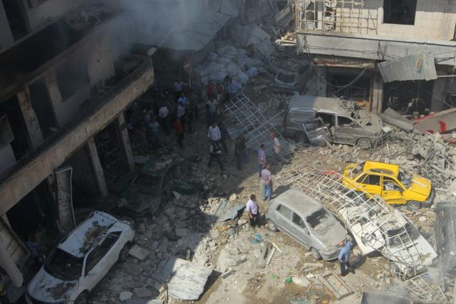 Thành phố Idlib của Syria tan hoang sau các đợt không kích. Ảnh: Reuters.