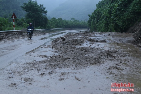 Đến 8 giờ sáng, ách tắc được giải phóng