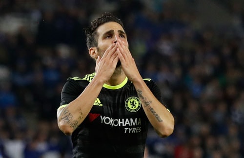 fabregas-lap-cu-dup-chelsea-nguoc-dong-danh-bai-leicester