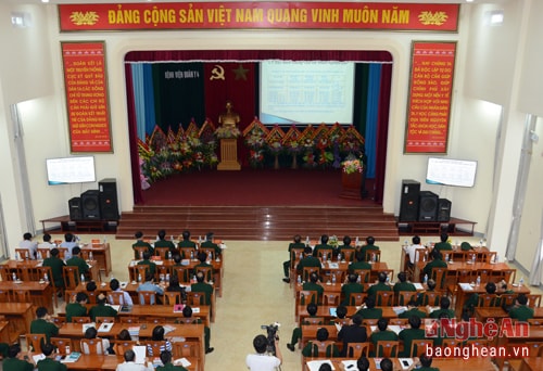 Tham dự hội nghị, có đông đảo các nhà khoa học là bác sĩ quân y.