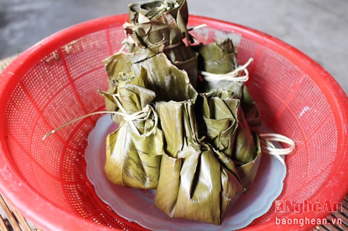 món mọc