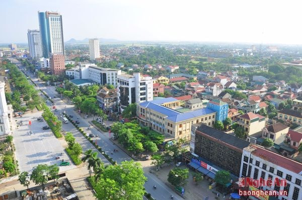 Quang cảnh Đại lộ Quang Trung (TP. Vinh). Ảnh tư liệu: Trần Hải
