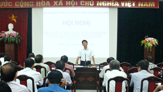 Phó Chủ tịch MTTQ TP Hà Nội Bùi Anh Tuấn phát biểu tại Hội nghị.