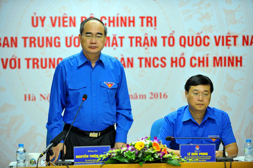 Chủ tịch Ủy ban Trung ương MTTQ Việt Nam Nguyễn Thiện Nhân phát biểu tại buổi làm việc. Ảnh: VGP/Hoàng Anh