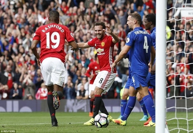 Rashford và Mata cùng lập công.