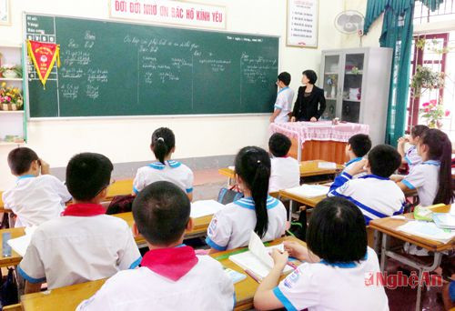 Trường Tiểu học Hưng Bình (Thành phố Vinh) không được công nhận lại sau khi có một giáo viên
