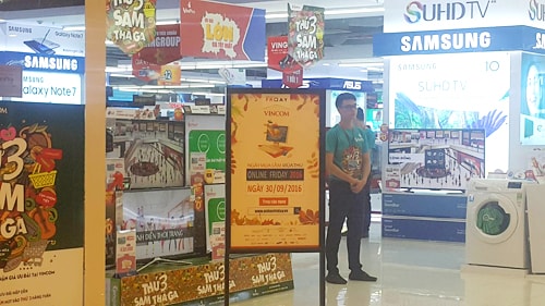 Các trung tâm thương mại và hệ thống cửa hàng của các doanh nghiệp Omni-channel đồng loạt hưởng ứng Online Friday Mua sắm mùa thu.