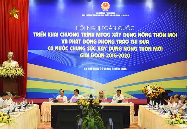 Thủ tướng Nguyễn Xuân Phúc, Phó Thủ tướng Vương Đình Huệ dự Hội nghị.