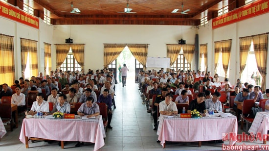 Toàn cảnh hội nghị.