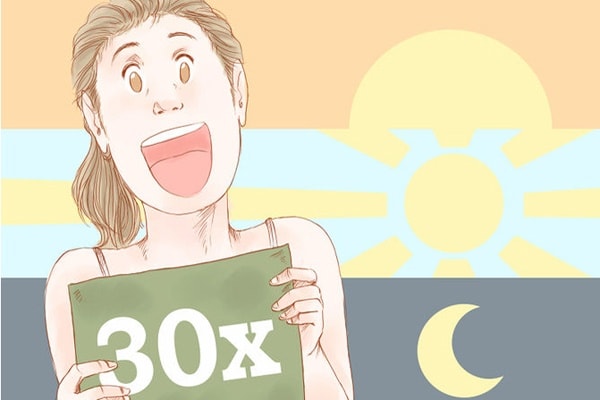 Hãy há to miệng hết cỡ, giữ trong vài giây rồi ngậm miệng lại. Lặp lại động tác 30 lần mỗi ngày để giúp khuôn mặt nhỏ nhắn hơn. 