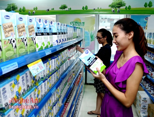 Từ tháng 10/2016, khách hàng của Vinamilk ngoài việc mua hàng tại các cửa hàng truyền thống còn có thêm kênh mua hàng trang thương mại điện tử Giấc mơ sữa Việt nhanh chóng và thuận tiện