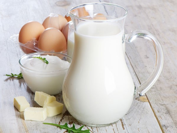 Sữa và trứng: 