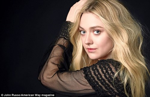 Từng là một ngôi sao nhí với nhiều phim đình đám, đến nay, Dakota Fanning 23 tuổi, vừa bất ngờ chia sẻ trên tạp chí American Way rằng cô chưa bao giờ muốn là người nổi tiếng.