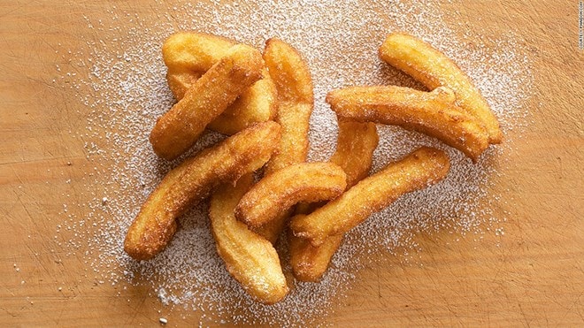 Churros - Bánh quẩy. (Nguồn: CNN)