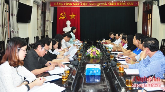 Quang cảnh cuộc làm việc