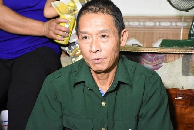 Ông Thạch trở về với gia đình sau 12 ngày bị tạm giữ. Ảnh: Hoàng Lam.