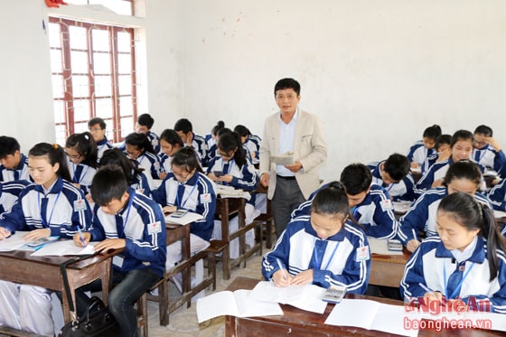 Giờ học của học sinh Trường THPT Phạn Hồng Thái (Hưng Nguyên)