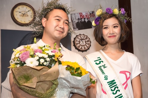 Người yêu của Á hậu 3 Hoa hậu Quốc tế 2015 năm nay 29 tuổi, khá nổi tiếng trong giới kinh doanh ở Nha Trang. Anh có nhiều năm học tập và sinh sống tại Canada nên không giỏi nói tiếng Việt.