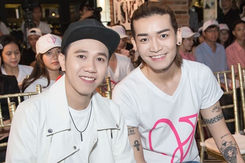 thuy-van-khoc-khi-ban-trai-thieu-gia-xuat-hien-trong-tiec-sinh-nhat-9