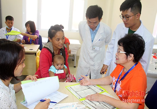 Chương trình Phẫu thuật nụ cười sẽ hỗ trợ gần 100 em nhỏ bị khuyết tật sứt môi, hở vòm khám và phẫu thuật miễn phí.