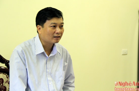 Đồng chí Lê Hồng Vinh phát biểu tại buổi làm việc.