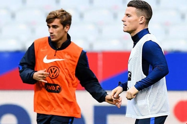 Hai câÌu thuÌ Pogba vaÌ Blind, vôìn laÌ ðôÌng ðôòi trong maÌu aìo MU thiÌ ðêm nay seÞ trõÒ thaÌnh ðôìi thuÒ
