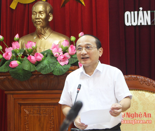 Đồng chí Nguyễn Thanh Hiền - – Phó Trưởng đoàn Thường trực Đoàn đại biểu Quốc hội tỉnh chủ trì hội nghị. 