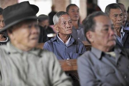Người già Trung Quốc. Ảnh: Reuters.