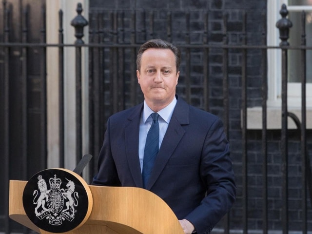 Cựu thủ tướng David Cameron tuyên bố từ chức tại ngôi nhà số 10 phố Downing, sau kết quả trưng cầu dân ý về việc rời EU. Ảnh: Getty