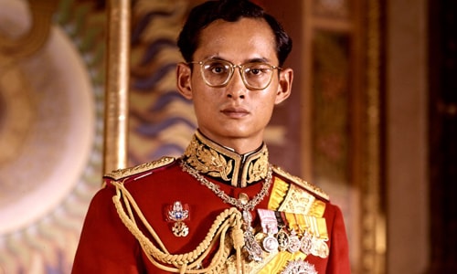 Quốc vương Bhumibol Adulyadej năm 1950. Ảnh: CNN