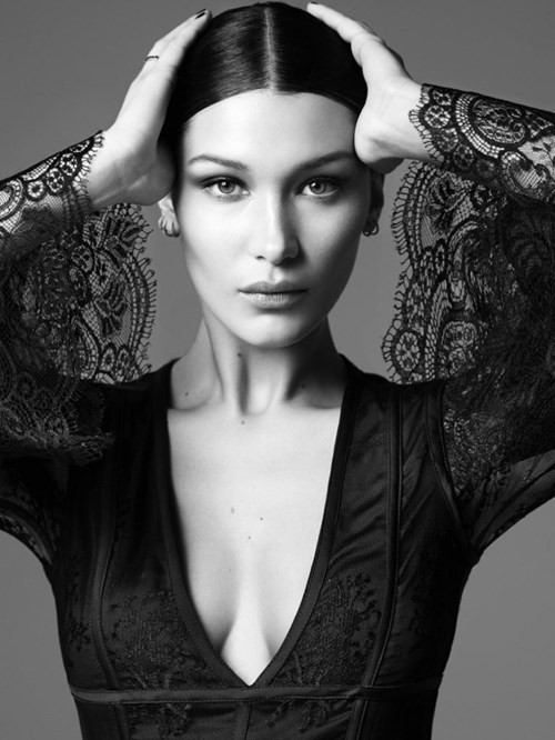 Mới gia nhập làng mẫu chưa lâu nhưng chỉ trong khoảng một năm trở lại đây, tên tuổi Bella Hadid xuất hiện 