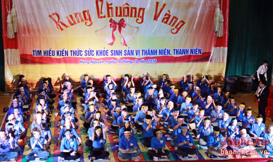 100 thí sinh tham dự cuộc thi đến từ các trường THPT trên địa bàn huyện Hưng Nguyên