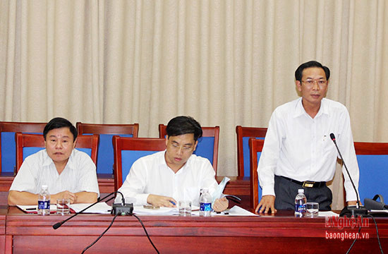 Ông Nguyễn Xuân Hải  – Giám đốc Sở Tài Chính Nghệ An trình bày Đề án