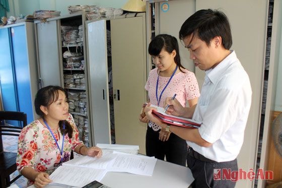Cán bộ, công chức UBND huyện Yên Thành chấp hành tốt quy chế văn hóa công sở