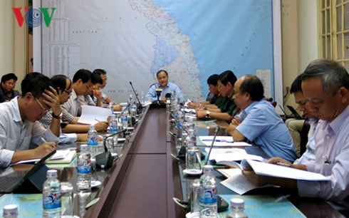 Cuộc họp khẩn sáng 16/10 bàn giải pháp ứng phó bão.