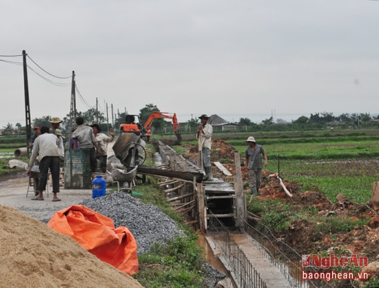 Tăng cường xây dựng hạ tầng thủy lợi, hạn chế thất thoát nguồn nước tưới phục vụ sản xuất nông nghiệp trong điều kiện biến đổi khí hậu với nền nhiệt ngày càng cao