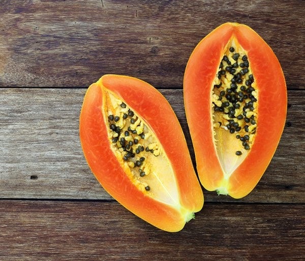 Đu đủ chứa nhiều vitamin C, vitamin A, chất xơ